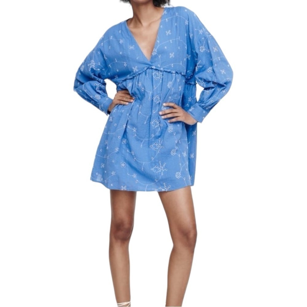 Zara NWOT Embroidered Mini Dress Size Medium Blue Babydoll Bohemian